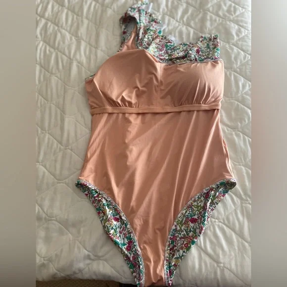 J.Crew Ruffle One-Shoulder One-Piece Swimsuit in Liberty® fabric Size 16 - Picture 8 of 12